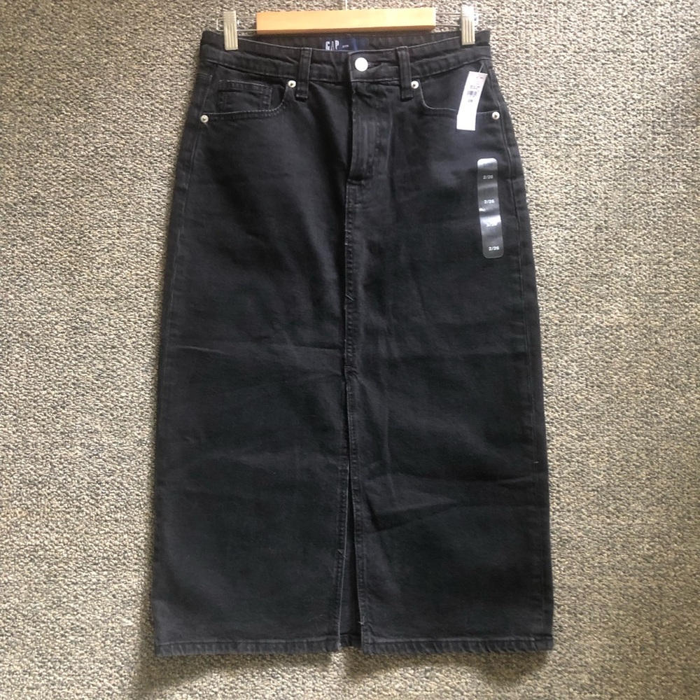 Gap Charcoal Denim midi skirt with front slit Sz 2/(26)